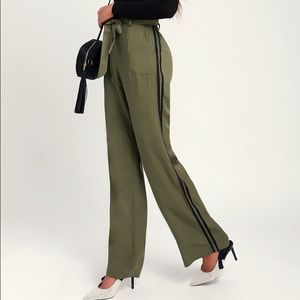 🔆NWT Lulu’s Olive Green Striped Wide-Leg Pants